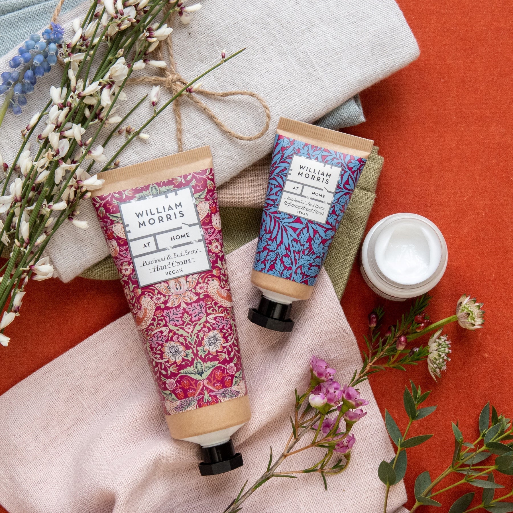 Patchouli & Red Berry Hand Care Treats Set