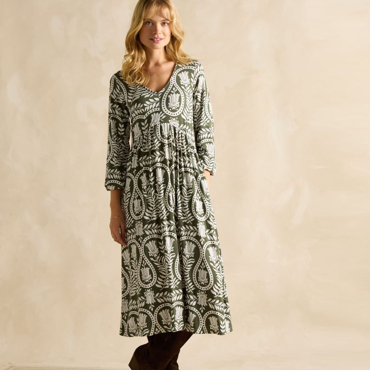 Nia Khaki Green Long Sleeve Midaxi Dress