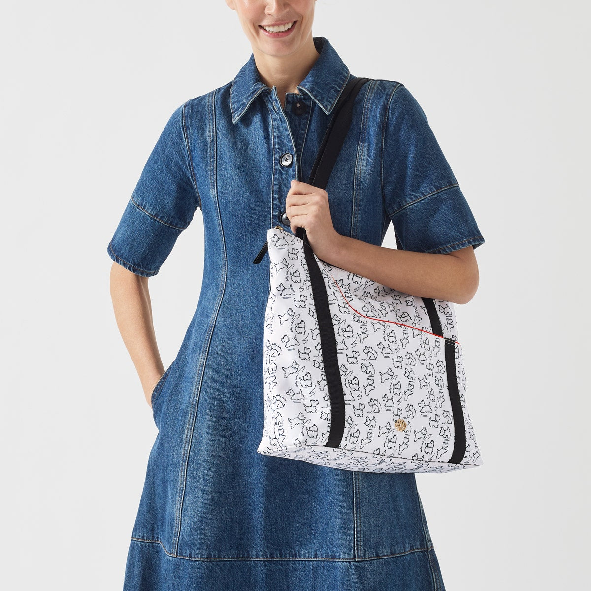 Sketch Street Shoulder Bag